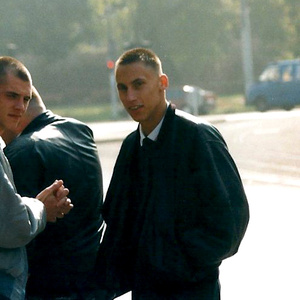 Uwe Böhnhardt (links) und Ralf Wohlleben (rechts) 1996 bei einem Gerichtsprozess gegen Manfred Roeder in Erfurt. Uwe Böhnhardt (links) und Ralf Wohlleben (rechts) 1996 bei einem Gerichtsprozess gegen Manfred Roeder in Erfurt.