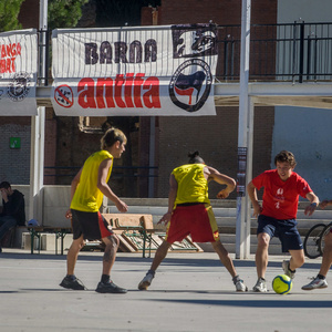 Antifaschistische Kundgebung mit anschließendem Fußballturnier am 11.10. im Parc del Clot Antifaschistische Kundgebung mit anschließendem Fußballturnier am 11.10. im Parc del Clot