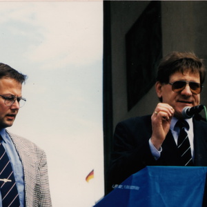Die REP-Funktionäre Rolf Schlierer (links) und Werner Müller (rechts). Die REP-Funktionäre Rolf Schlierer (links) und Werner Müller (rechts).